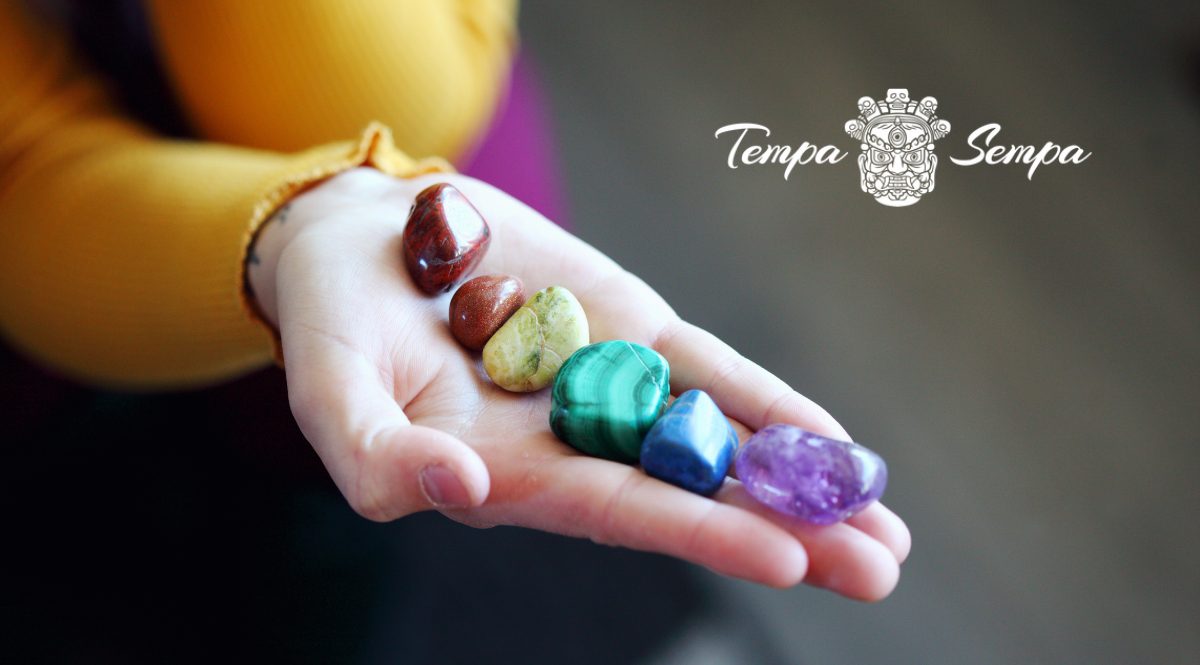 piedras representando los chakras