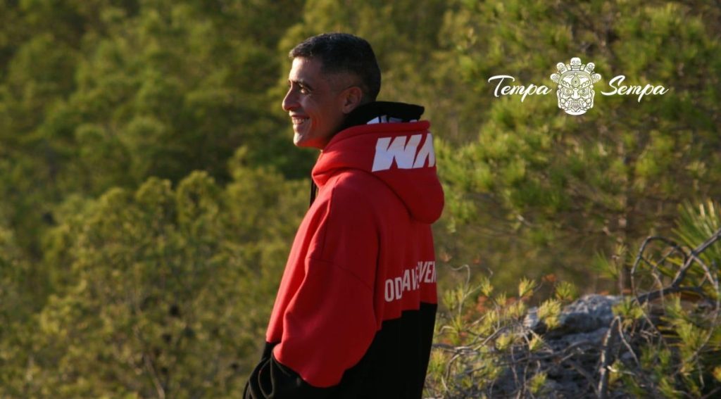 contemplando la montaña