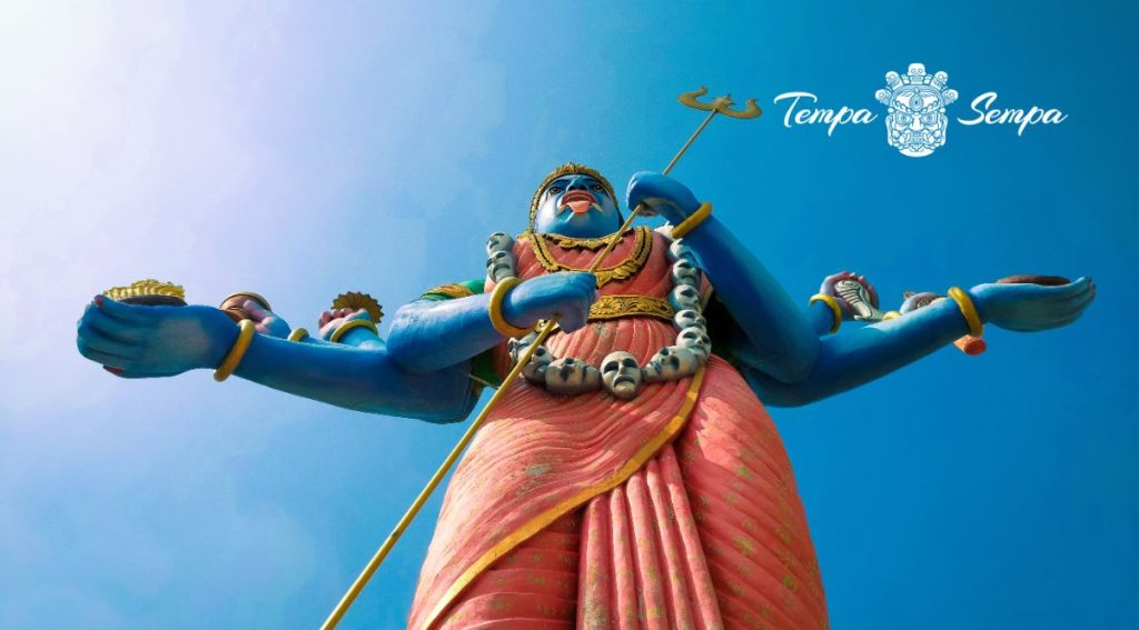 Shiva mirado desde abajo